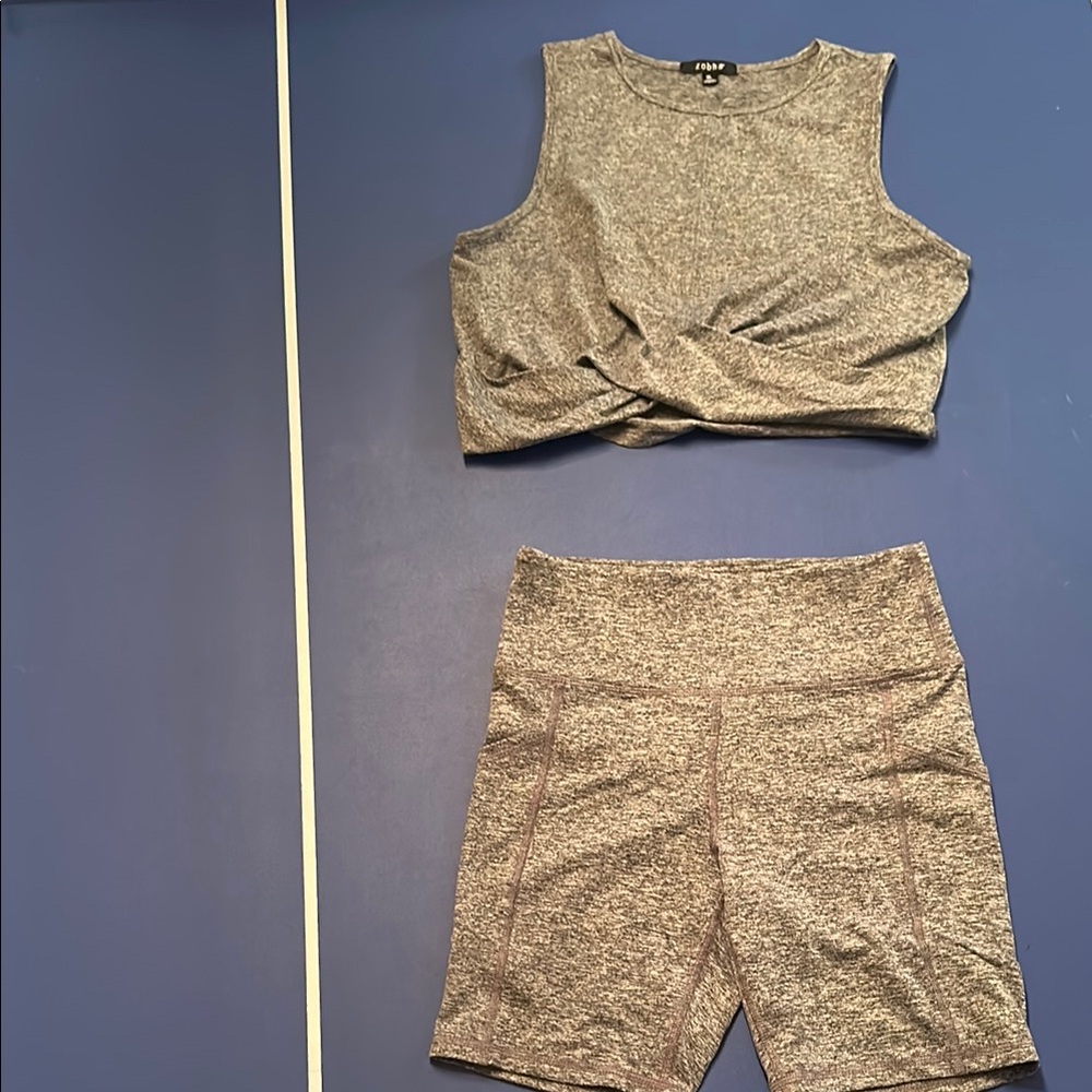 Zobha Heathered Gray Top( size XL)
 & matching bottoms ( size medium)